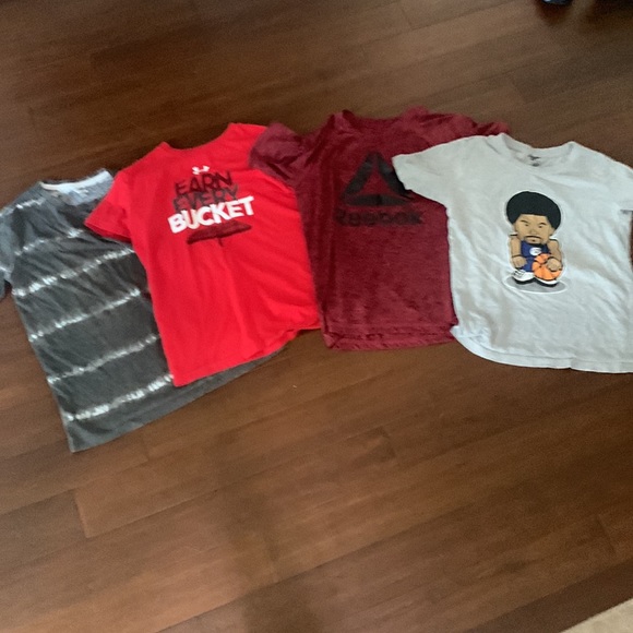 Lots of 4 boys tee shirts - Picture 1 of 5